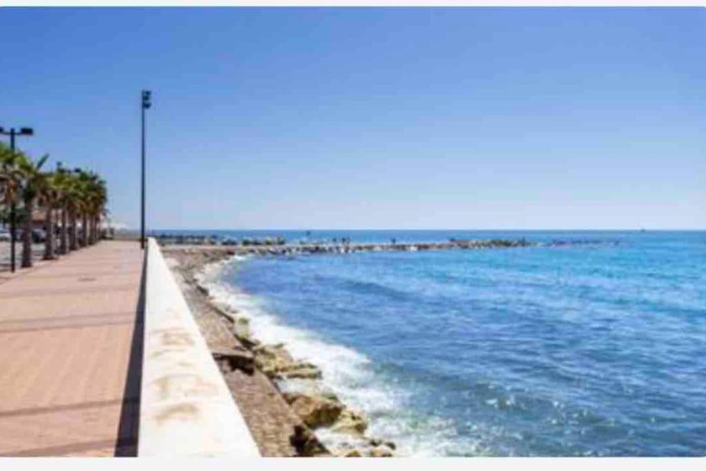 Apartamento Primera Linea De Playa Fuengirola Εξωτερικό φωτογραφία